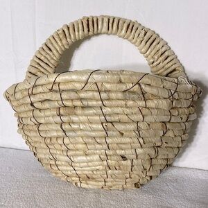 Vintage Plastic Lined Woven Wall Basket Wall Decor Plant Pot Hanging Basket